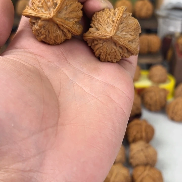 文玩核桃吊坠37尺盘山三棱