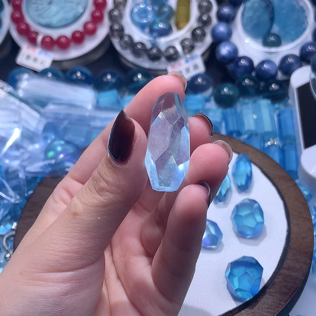 未镶嵌手串海蓝宝石随型190元（打孔不退换）