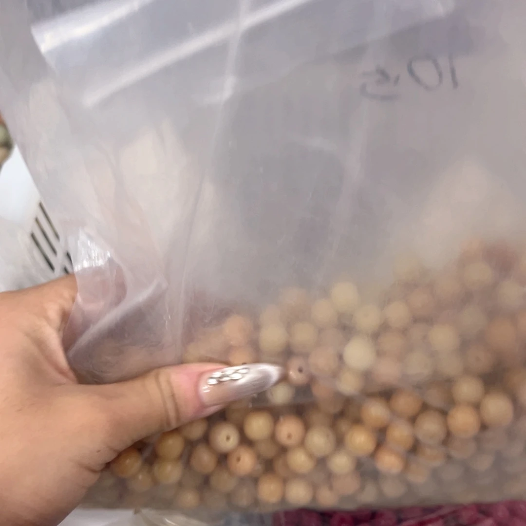 白玉菩提吊坠z锅底福利不售后。两人分