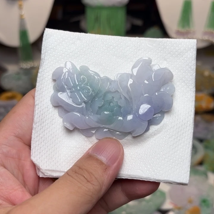 颈饰未镶嵌翡翠吊坠