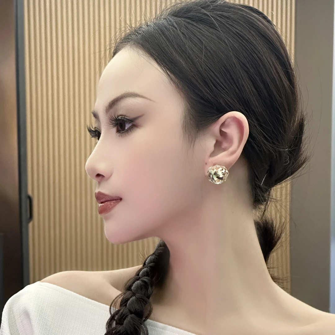 铜合金锆石耳饰 【浮光罗马】百搭立体圆钻耳钉精致高级气质耳环
