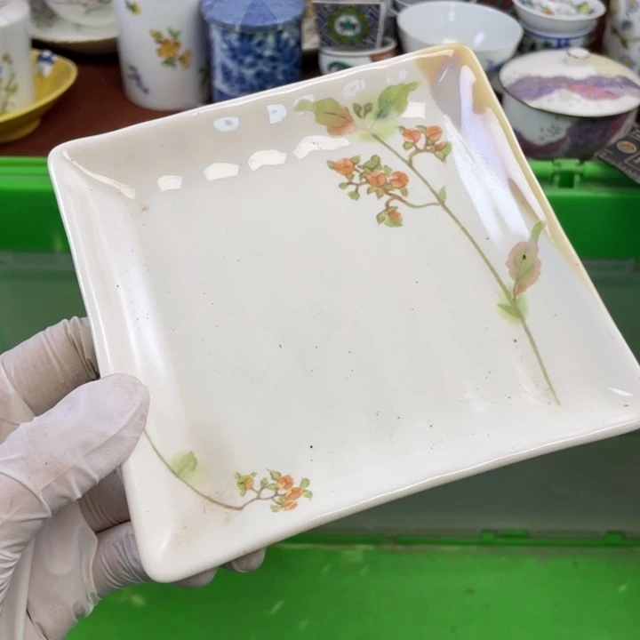 他家瓷器真美…开播了