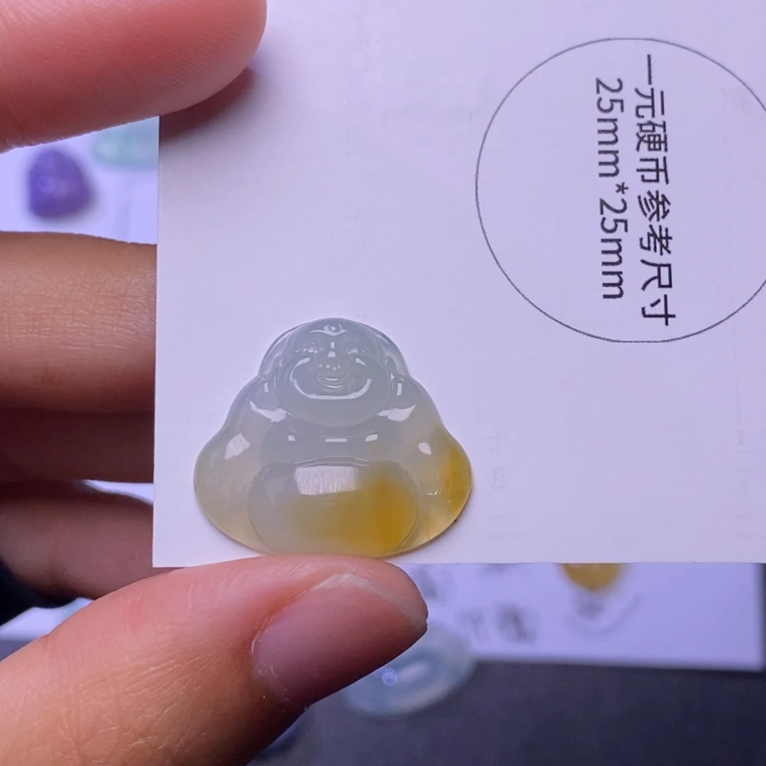 翡翠未镶嵌颈饰佛公