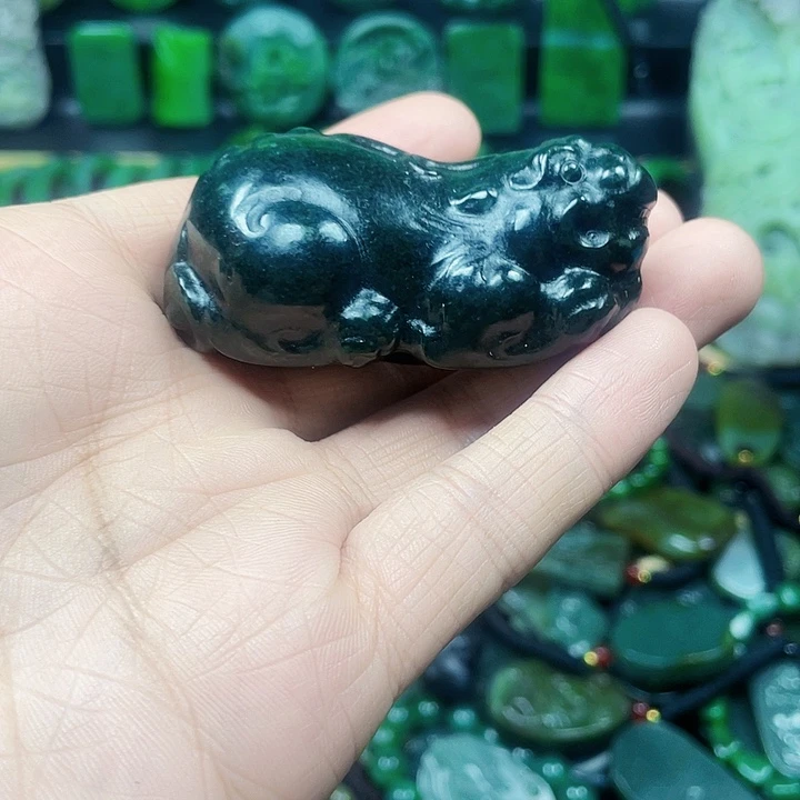 和田玉（糖玉）未镶嵌珠宝奇石