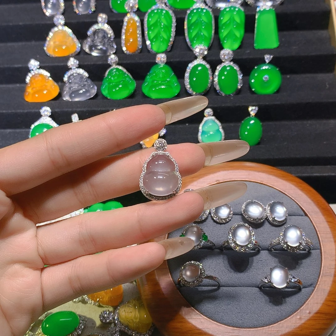 石英质玉银S925镶嵌颈饰