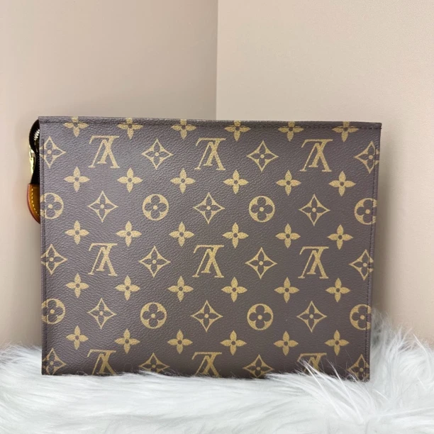 95新 LouisVuitton/路易威登 洗漱26经典手拿包