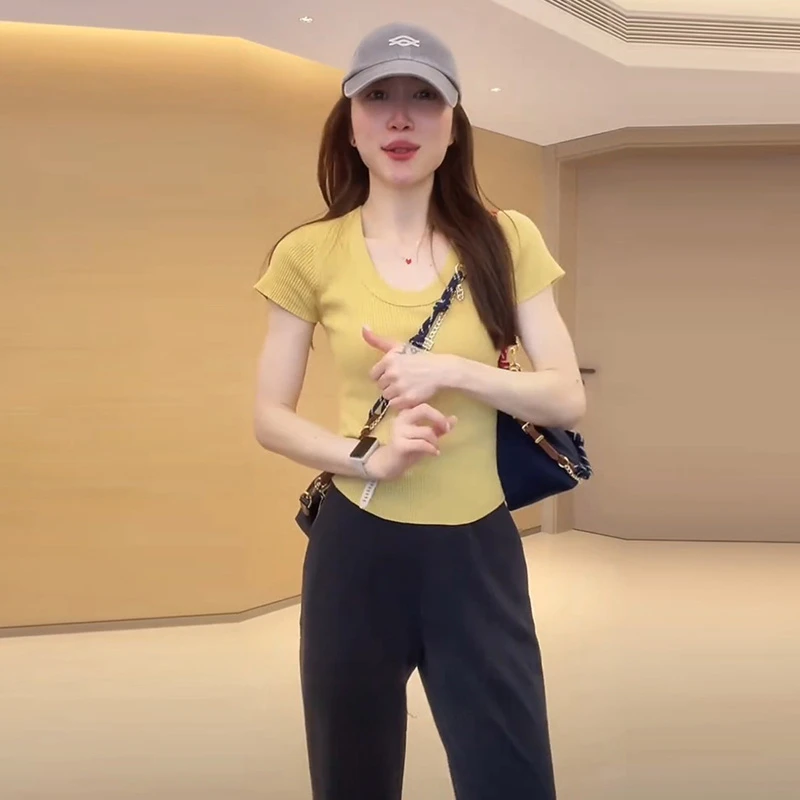 修身显瘦减龄百搭洋气时尚针织衫女2025春夏季新款简约休闲上衣潮