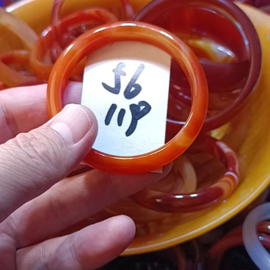 手镯玛瑙/玉髓未镶嵌