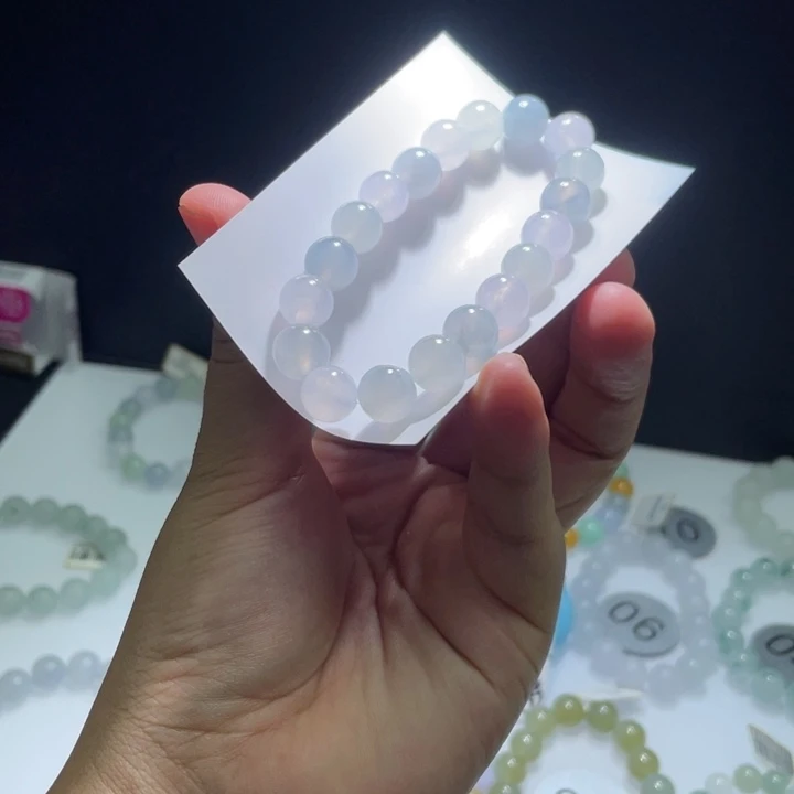 未镶嵌定制翡翠?*霞翡翠卡10