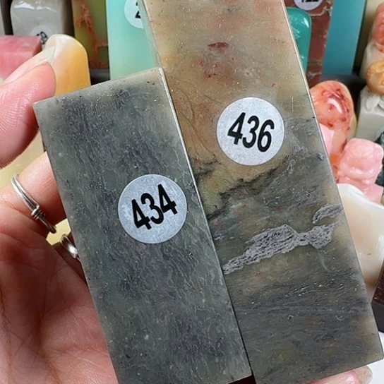 寿山石印石和**茶印石章料……