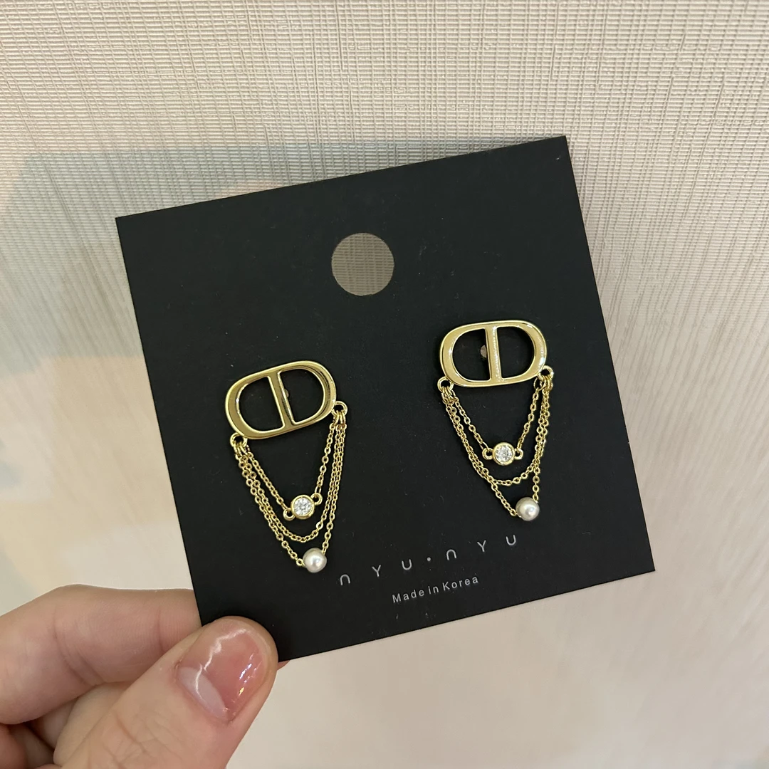 925银仿珍珠耳饰 CHANGE x 字母猪猪流苏 气质复古百搭 特 E654