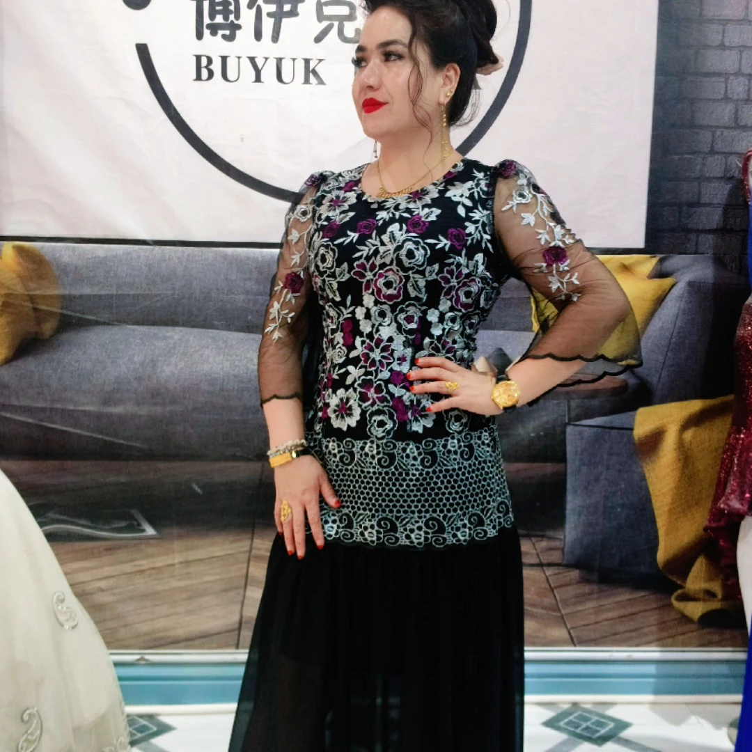 چىكەن كۆينەك 夏季中老年妈妈薄款七分袖宽松大码打底小衫上衣