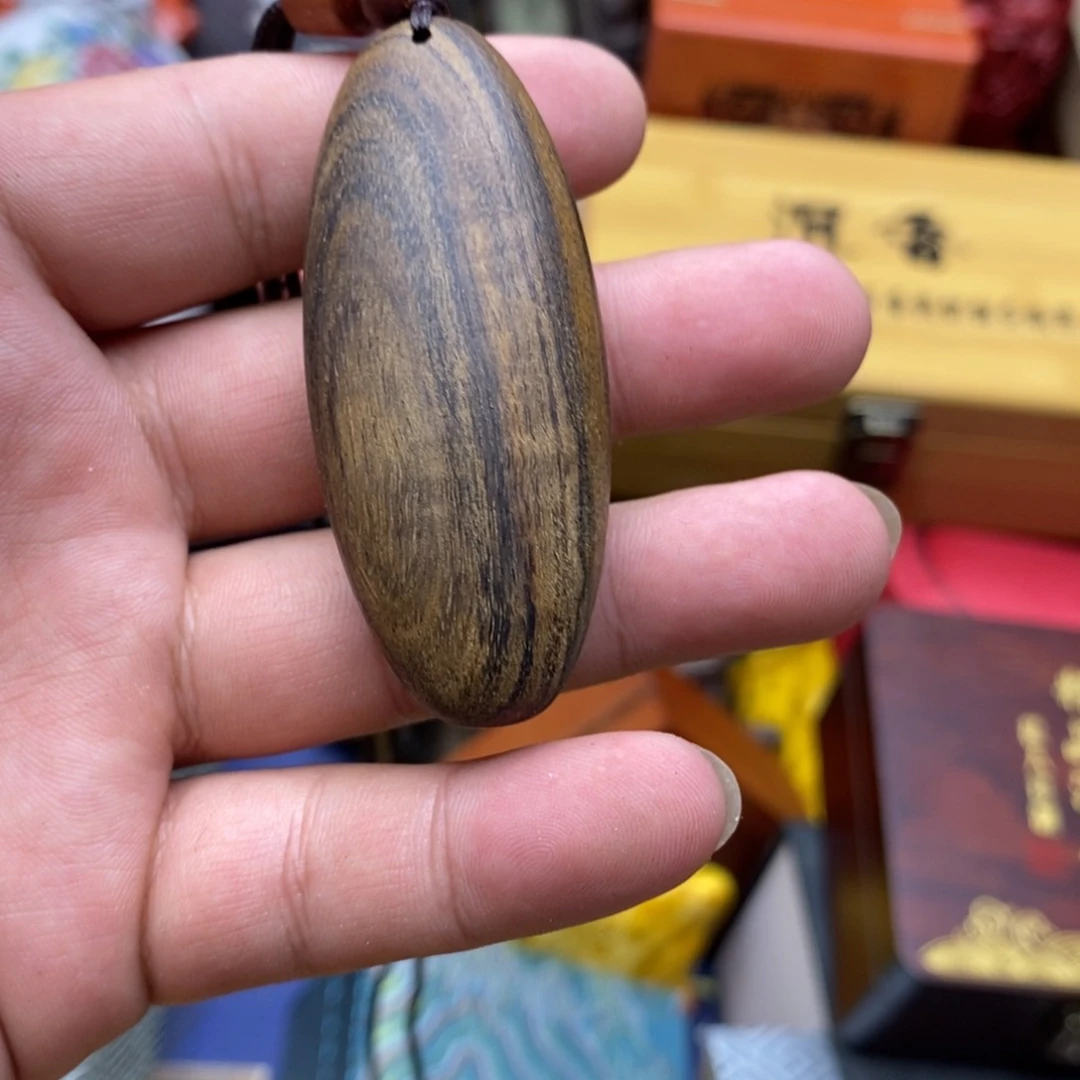 大叶紫檀（黑酸枝木类）