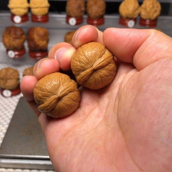 把件文玩核桃4蛇皮球