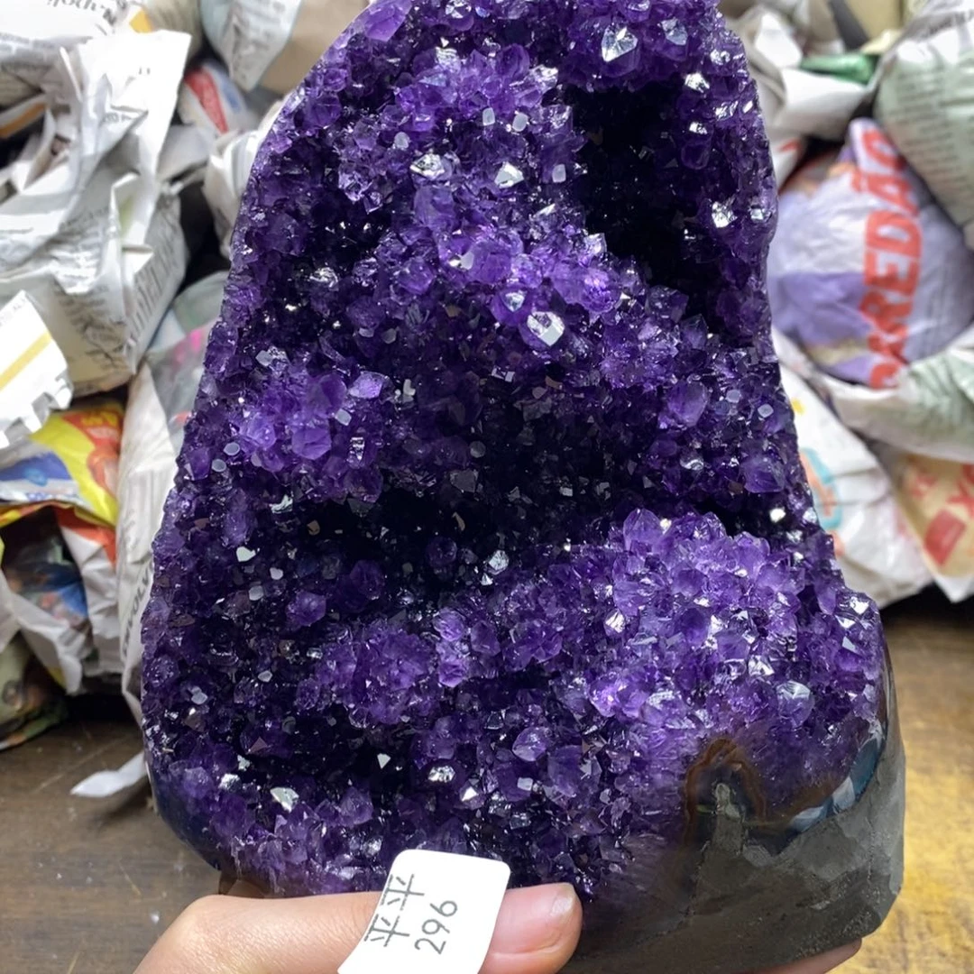 紫晶乌拉圭未镶嵌