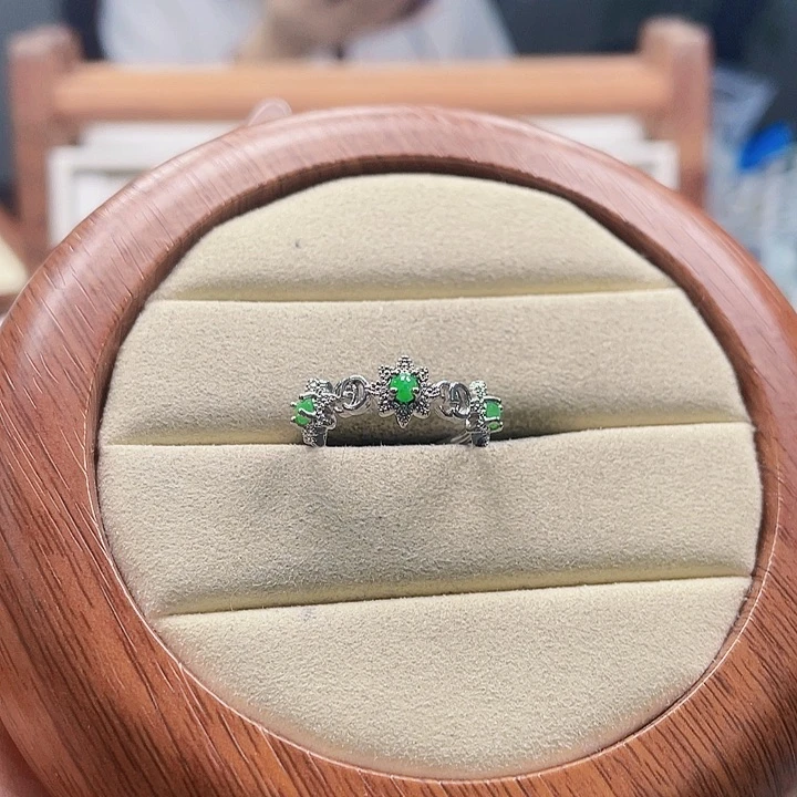 翡翠未镶嵌颈饰天然翡翠Ａ货