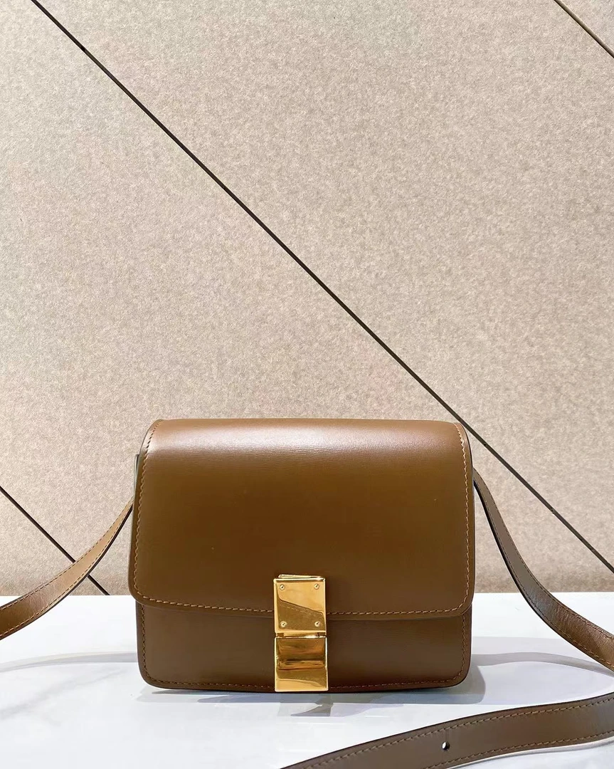 95新 Celine/思琳 帝爵奢品/95新/Celine/金棕豆腐单肩包