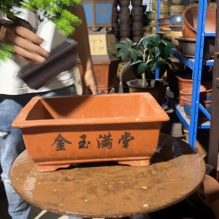 32红色马槽花盆花盆