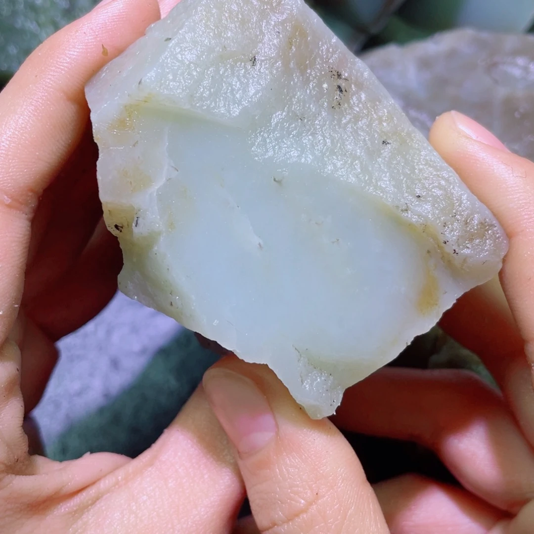 和田玉未镶嵌珠宝半成品