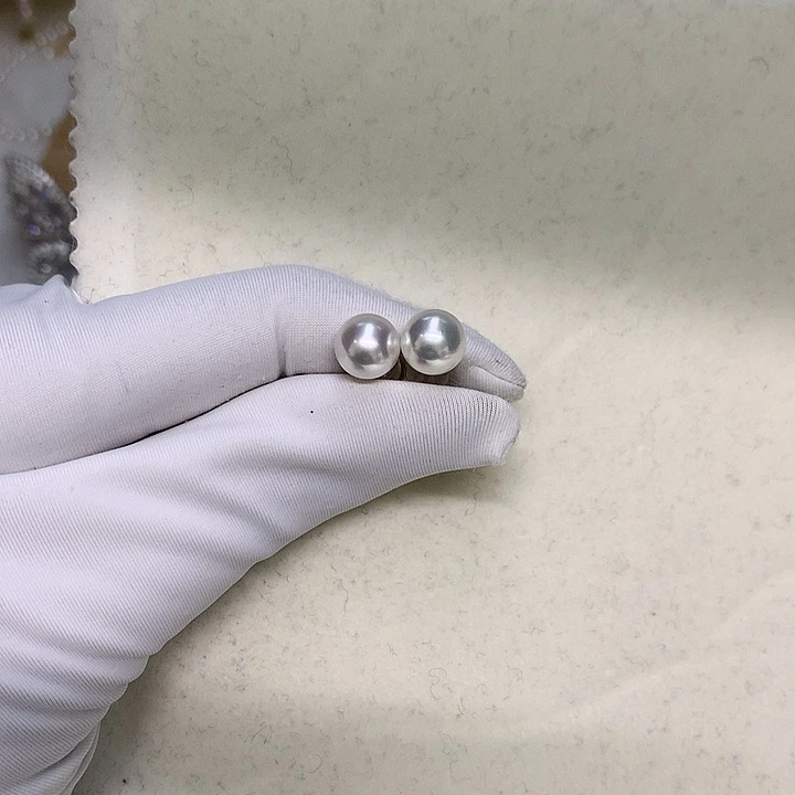 耳钉8-8.518K金镶嵌海水珍珠