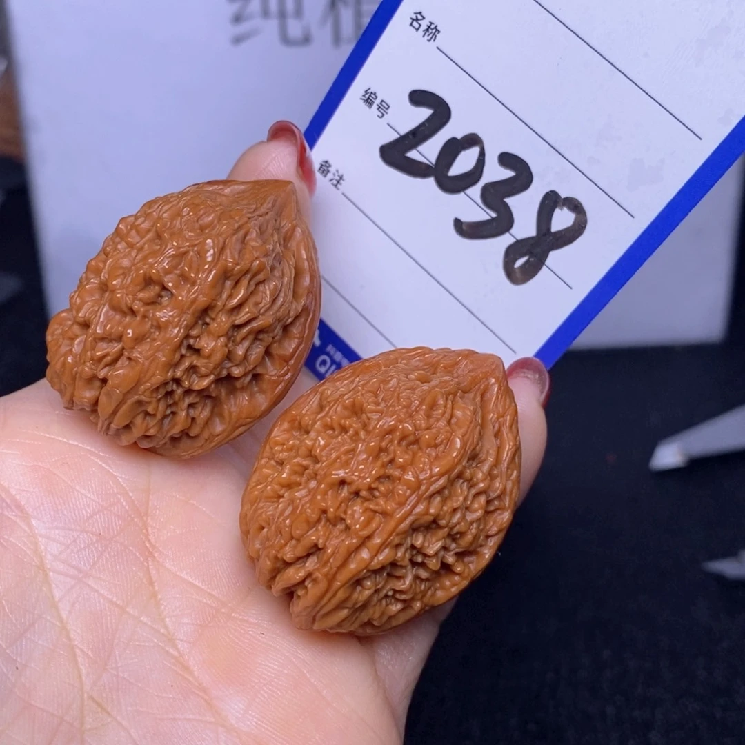 文玩核桃把件2038/32蒜头色差福利