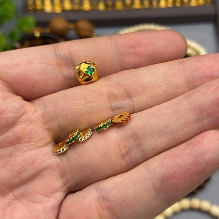 小***军足银玻璃琉心珠8mm绿色彩A绿色2白色2红色1片