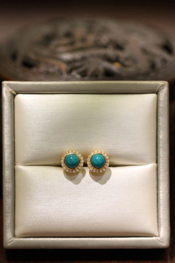 绿松石镶嵌18k金耳钉