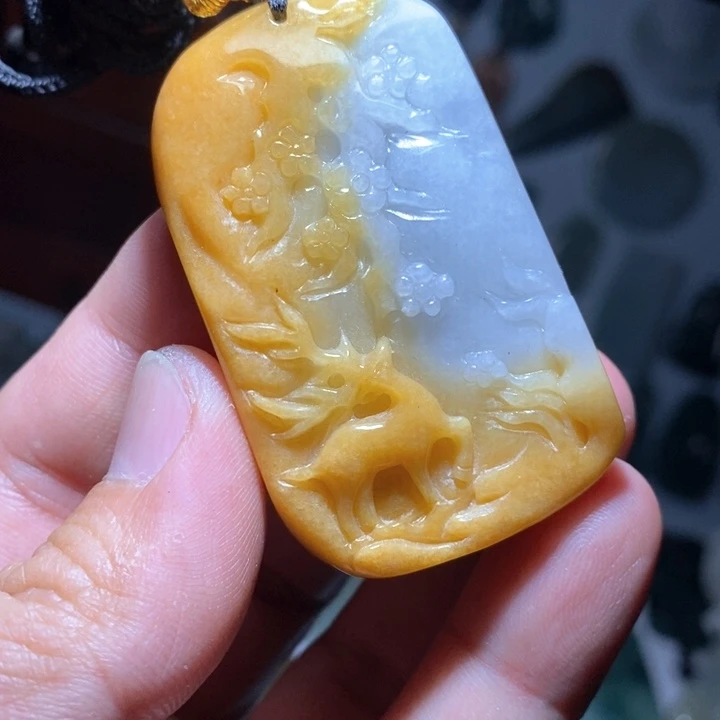 翡翠颈饰未镶嵌好