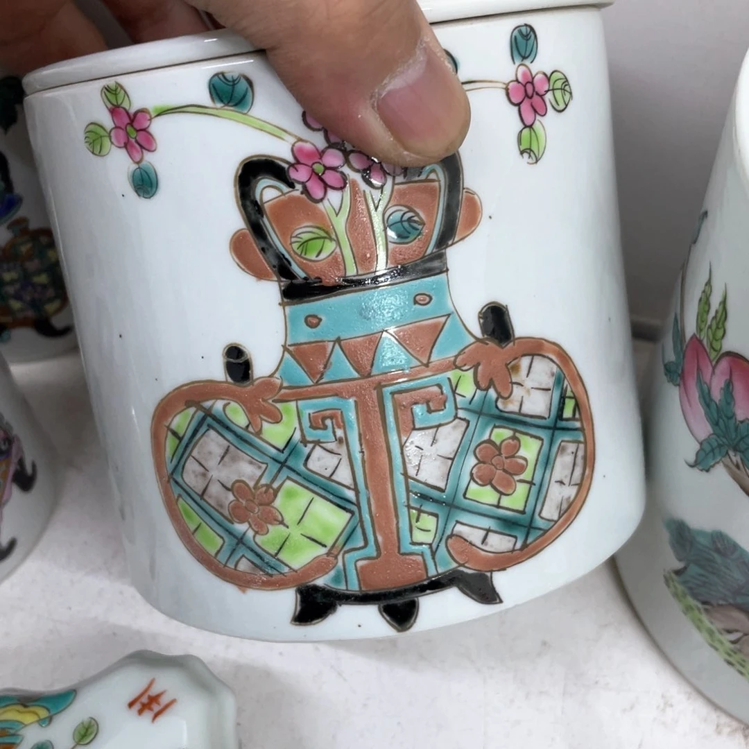 摆件手绘陶瓷作品欣赏