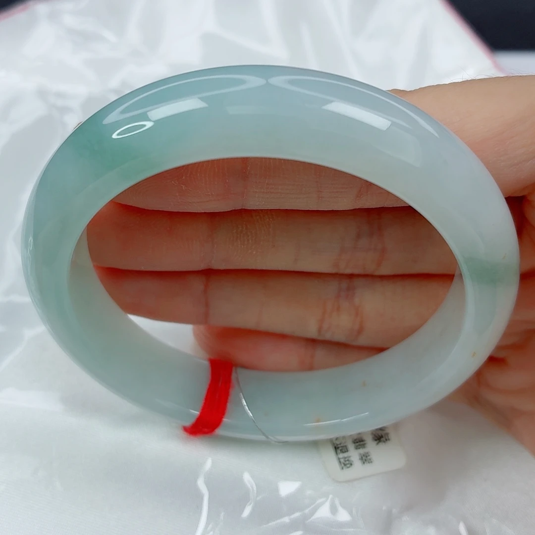 翡翠未镶嵌手镯56正圈，胶润细腻，完整，036