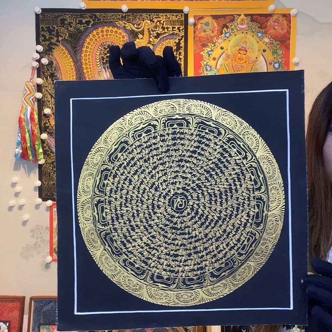 卷轴画纯手绘唐卡六字真言30厘米左右