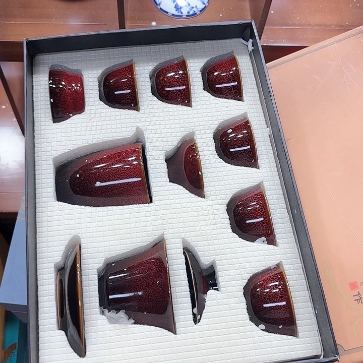 孤品茶具套装等。