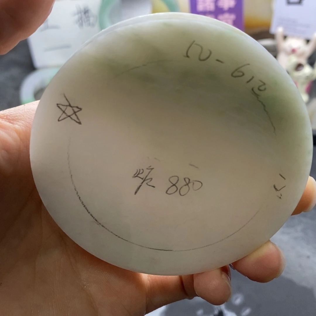 定制翡翠未镶嵌翡翠手镯