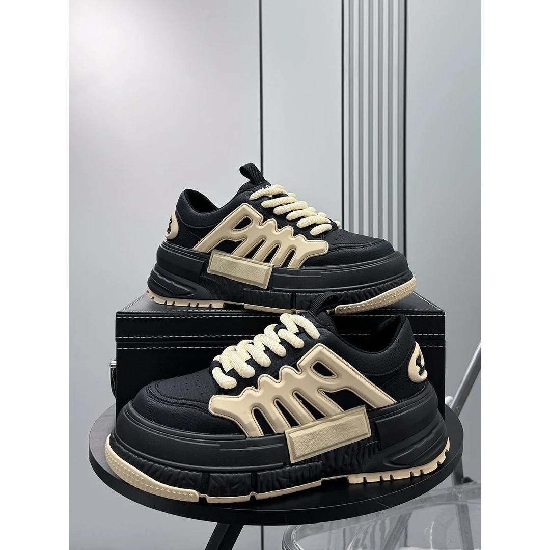 厚底小白鞋男2025秋季新款超火小众潮鞋内增高板鞋白色运动休闲鞋