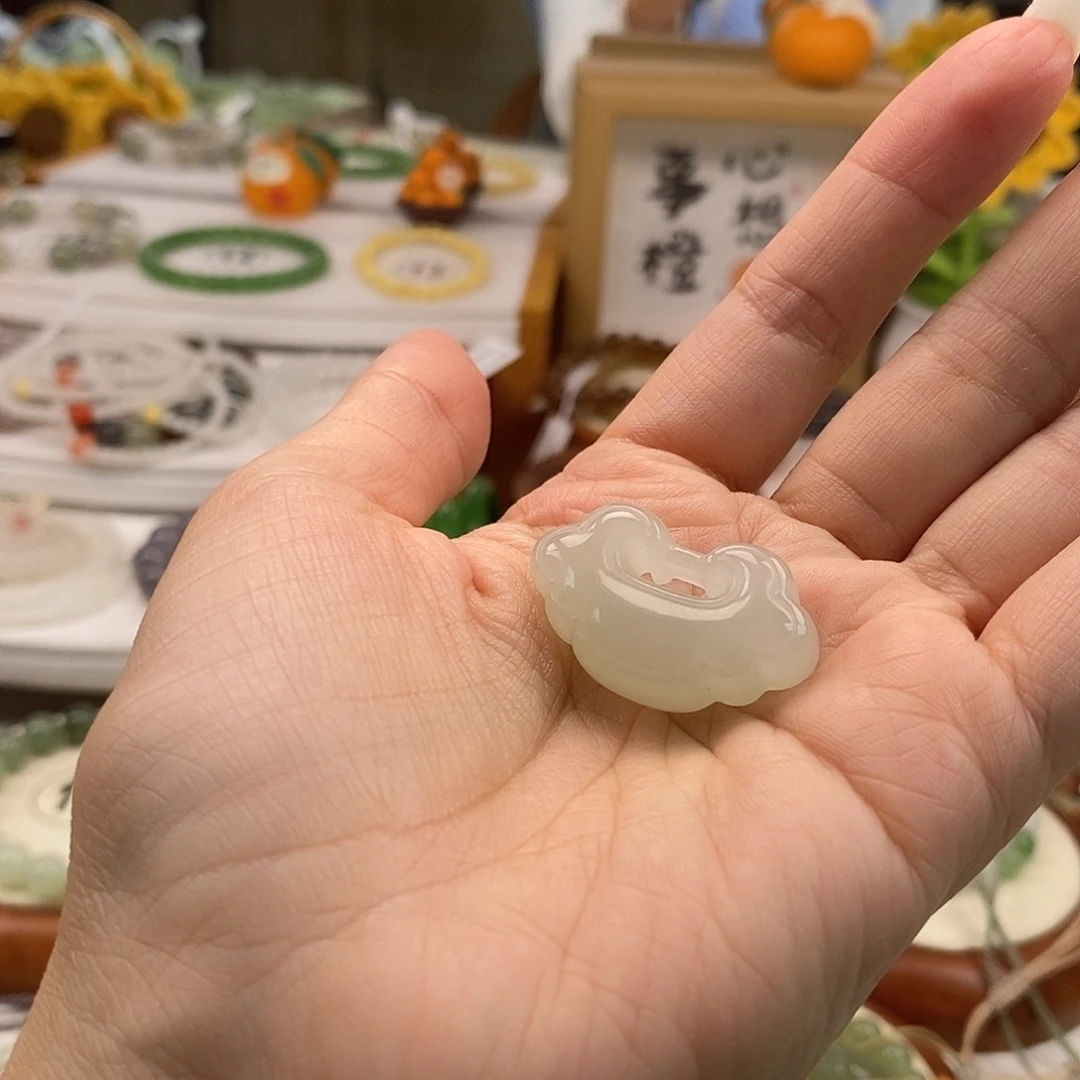 和田玉吊坠(不含链)未镶嵌Z****✔