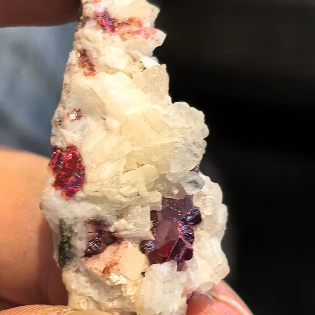 天然辰砂纯天然辰砂原矿石朱砂原石小石头鱼缸料景观奇石随形石子
