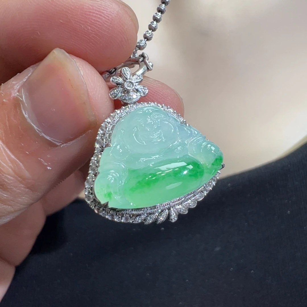 翡翠吊坠(不含链)18K金镶嵌