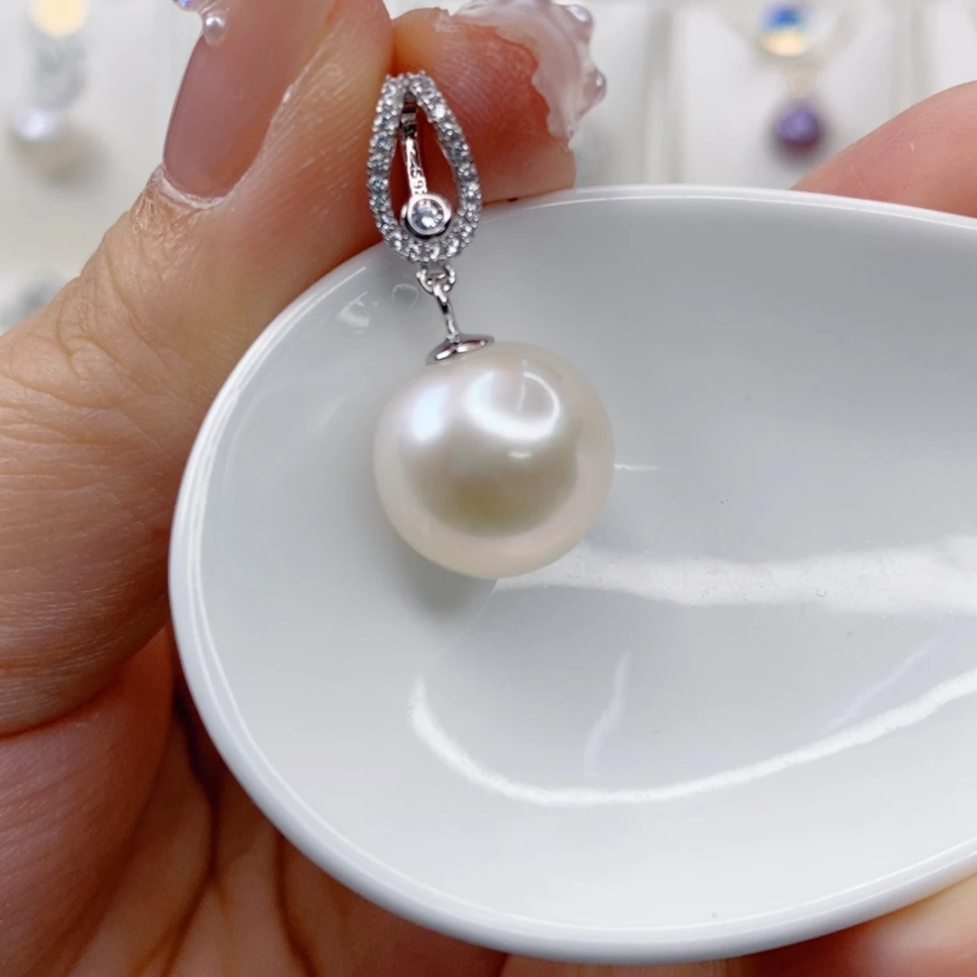 淡水珍珠吊坠(赠链)银S925镶嵌
