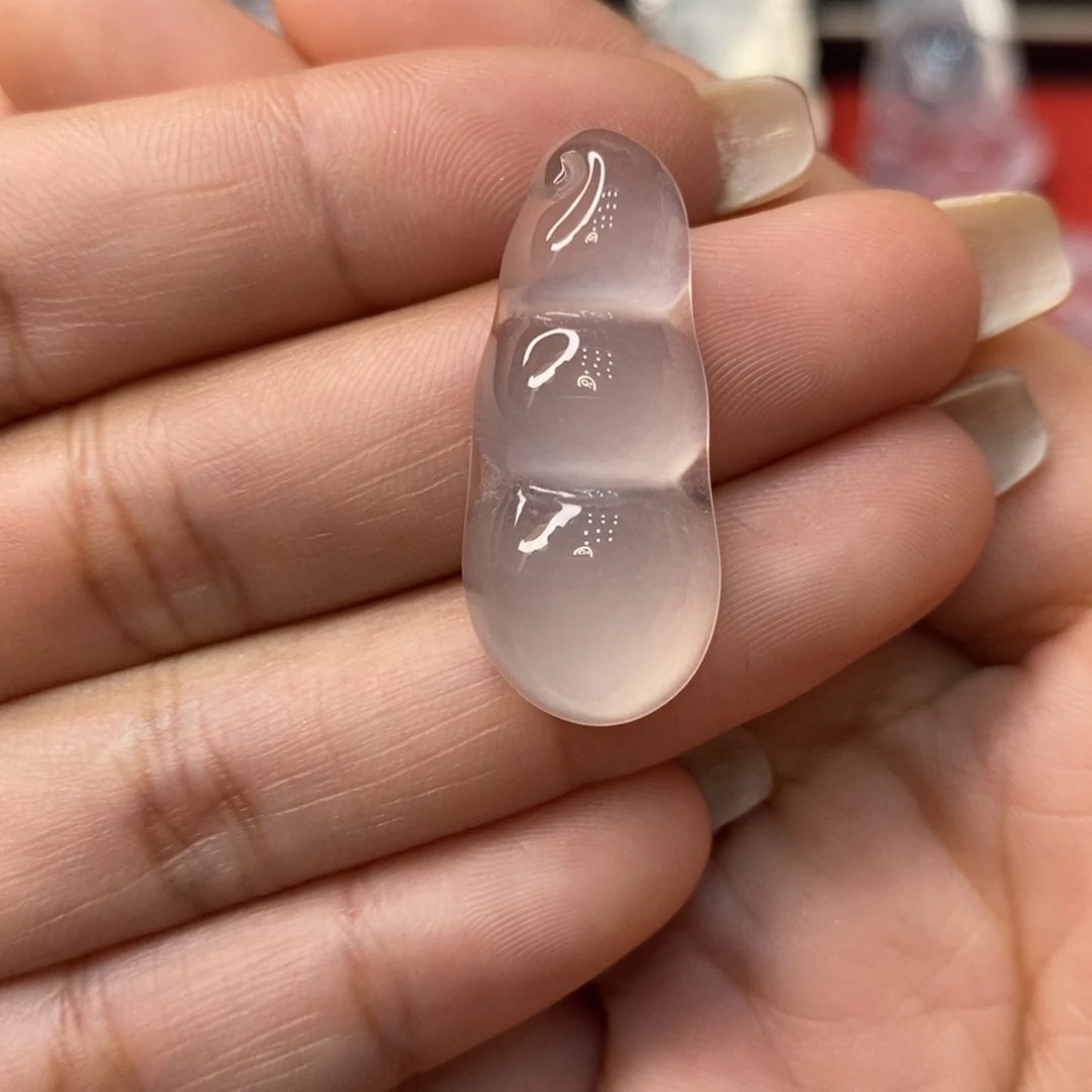 石英质玉未镶嵌吊坠