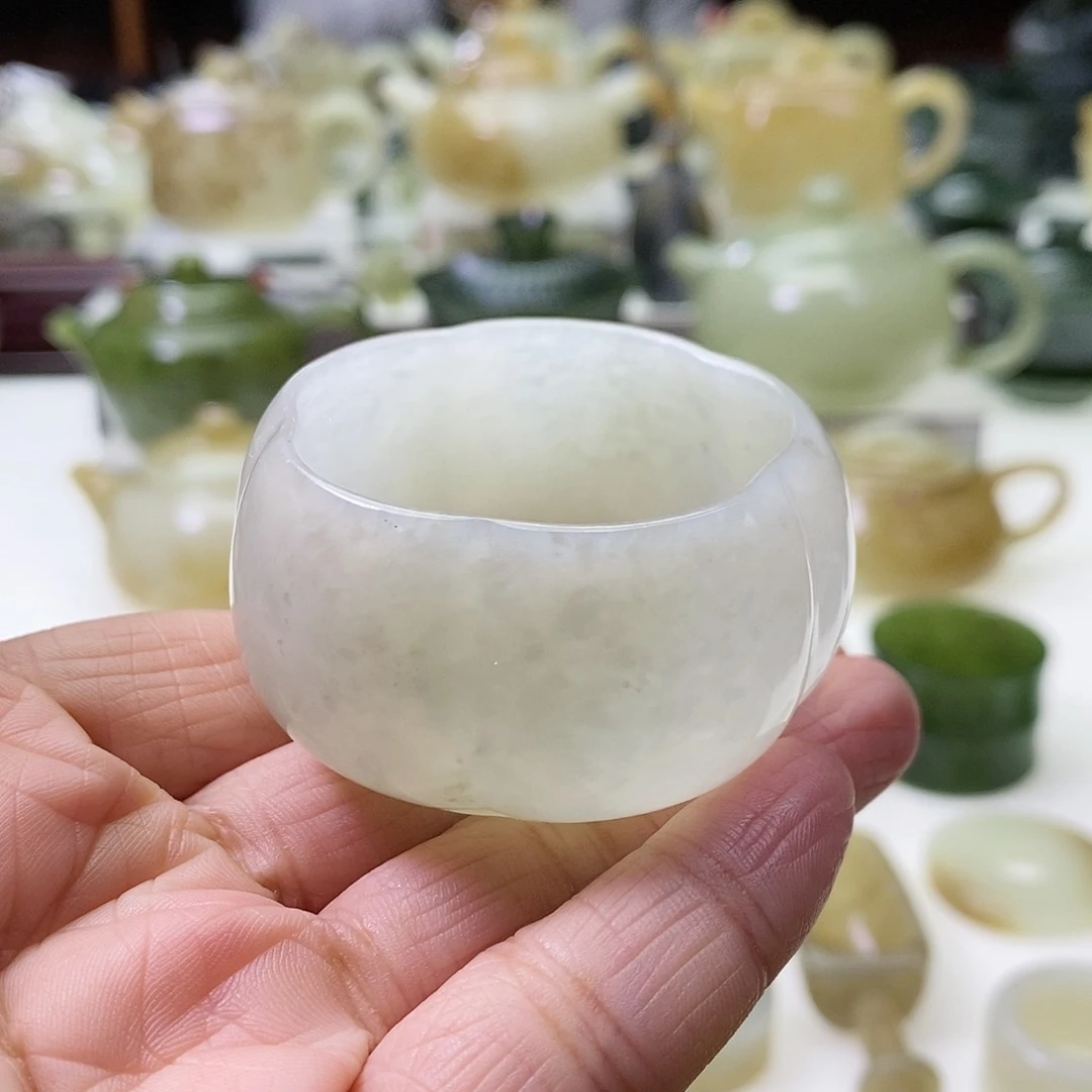 和田玉茶杯未镶嵌