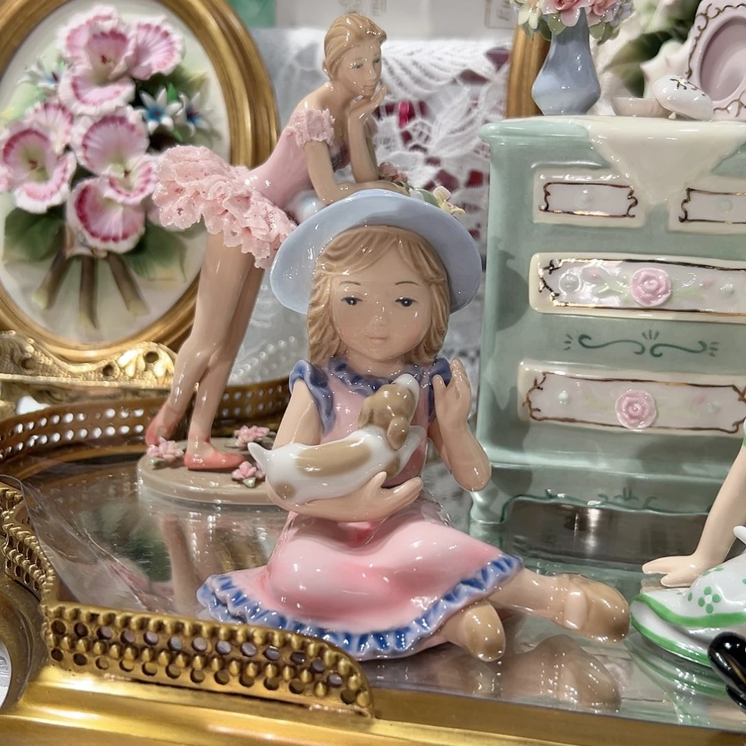 陶瓷Cosmos抱狗女孩0163