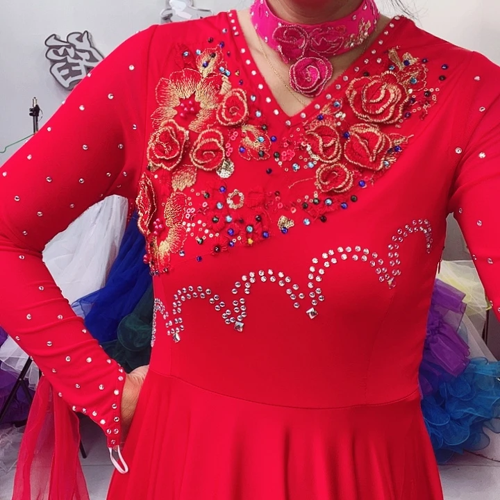 交谊舞室的舞蹈教学设施