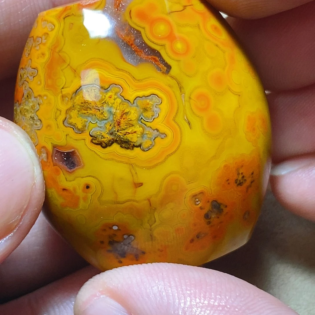 未镶嵌颈饰玛瑙/玉髓放**刀