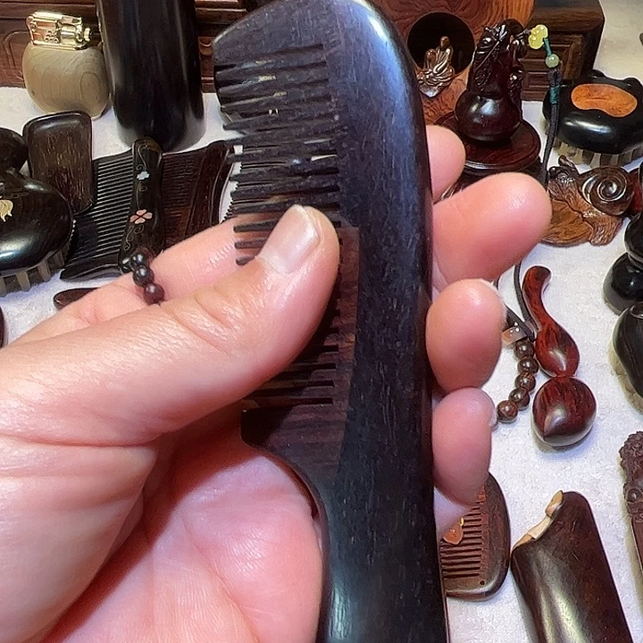 小叶紫檀红木小梳子