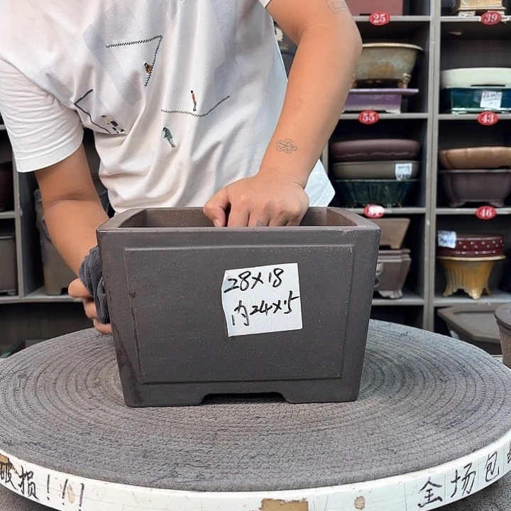 紫砂花盆紫砂的颜色很好看