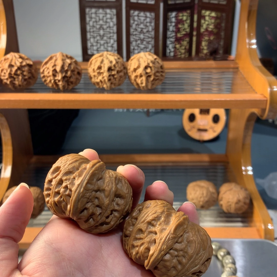 吊坠文玩核桃44元宝