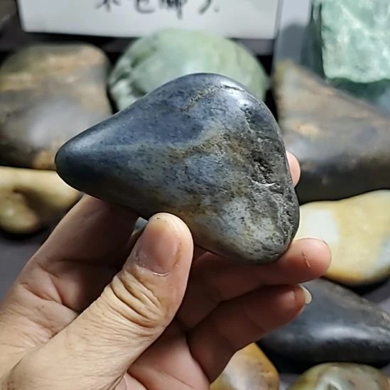 未镶嵌和田玉（糖玉）挂件