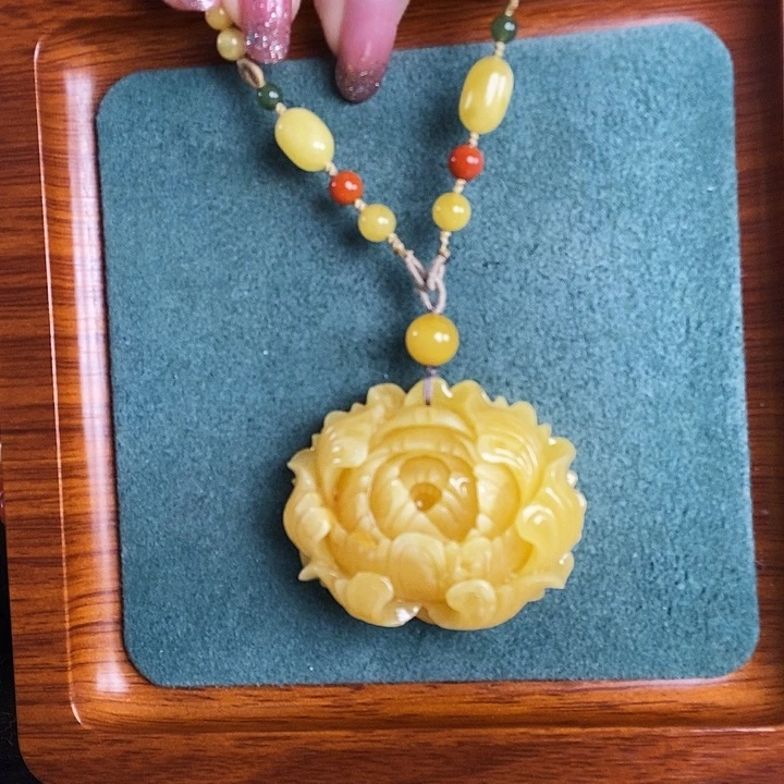 蜜蜡未镶嵌颈饰吊坠