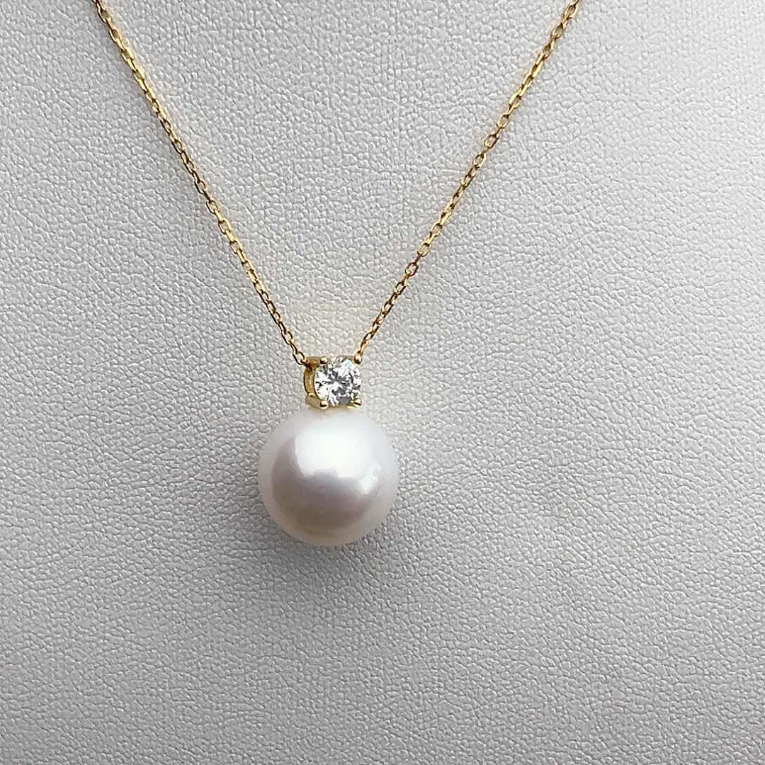 淡水珍珠颈饰18K金镶嵌陆*词11-12mm极光白透粉