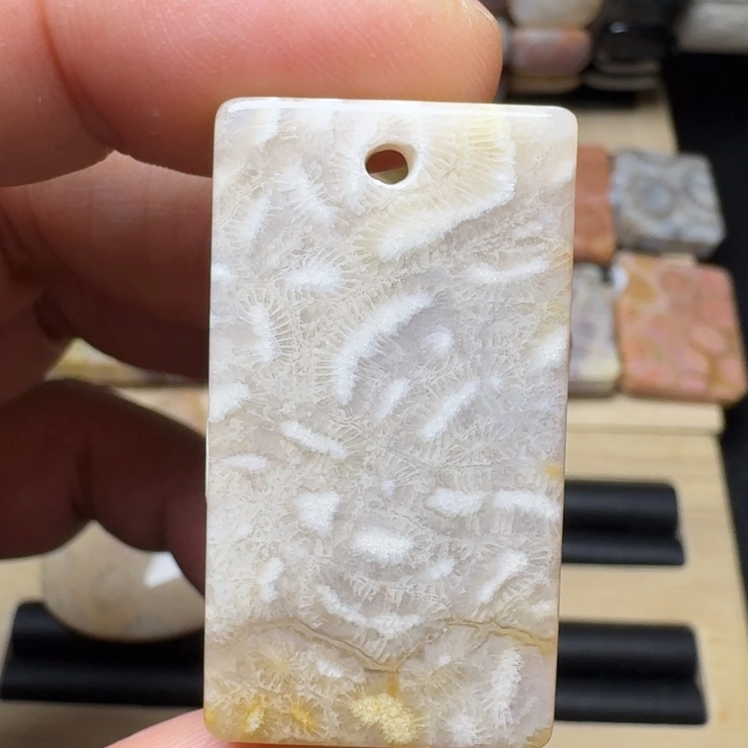 硅化玉未镶嵌纯天然色有机玉石保真色